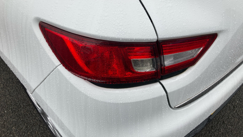 Renault Clio 0.9 TCE 90 Play 5dr Petrol Hatchback